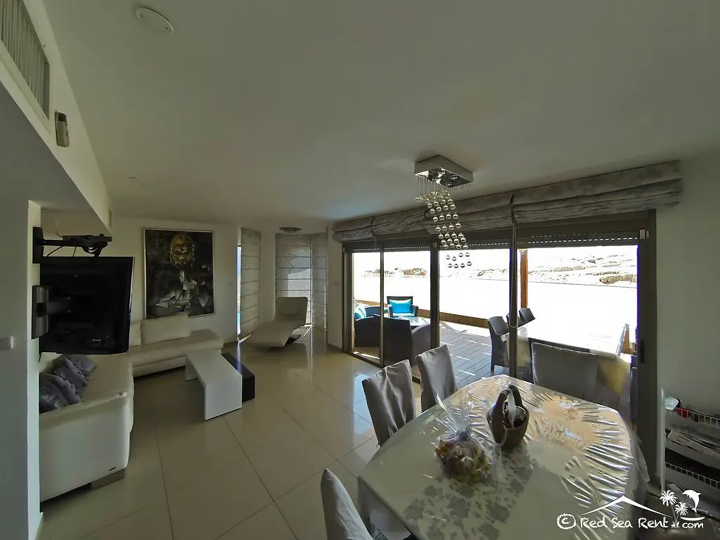 Luxury Apartment By The Sea Эйлат